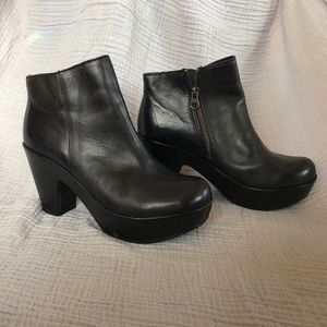 Kork Ease heel booties
